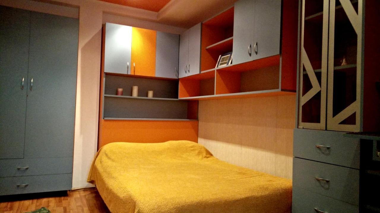 Studio French Embassy, Amzei Historic Center Bukarest Kültér fotó
